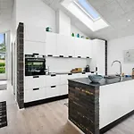 Haeryst - 300m From The Sea By Interhome