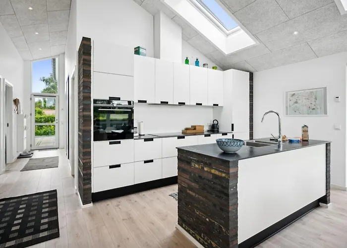 Haeryst - 300m From The Sea By Interhome