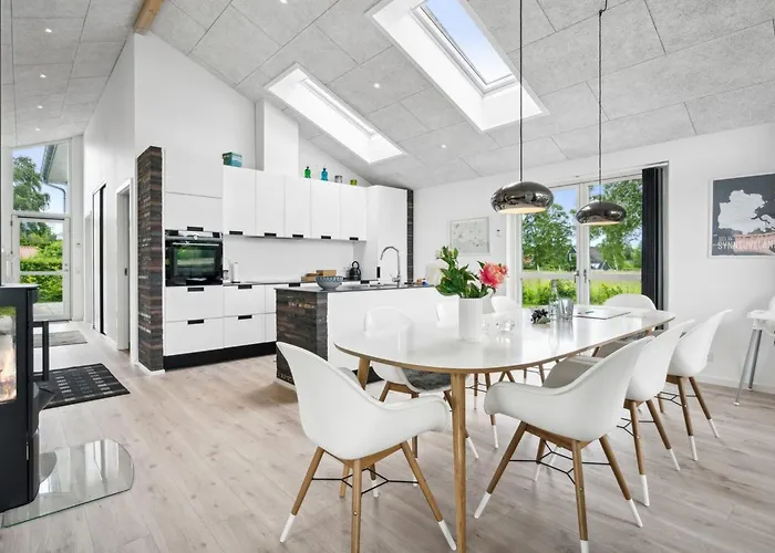 Haeryst - 300m From The Sea By Interhome *